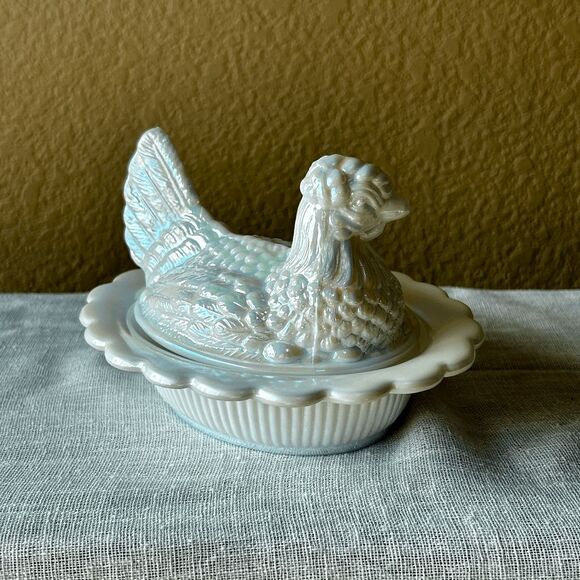 Vintage Mosser Glass Milk Glass Carnival Hen on Nest Dish – USA Made - Picture 2 of 8